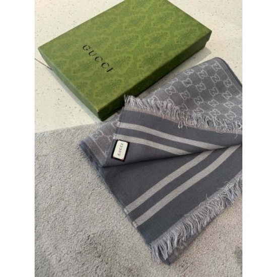 GUCCI 2023FW scarf for a modern style GUCCI 2023FW scarf for a modern style