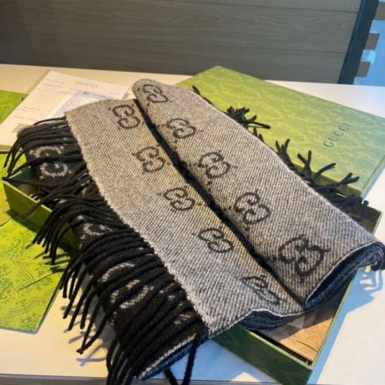 GUCCI Gucci Popular styles that sold this year 2023FW Scarf GUCCI Gucci Popular styles that sold this year 2023FW Scarf