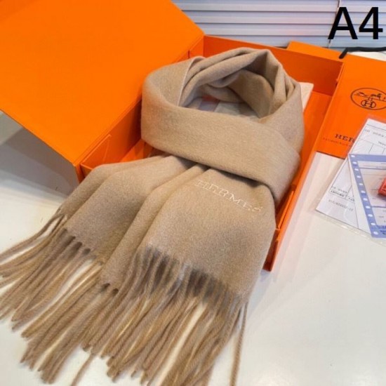 HERMES Recommended daily item 2023FW Scarf HERMES Recommended daily item 2023FW Scarf