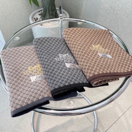 HERMES Only one item available! VIP Customer Sale 2023FW Scarf HERMES Only one item available! VIP Customer Sale 2023FW Scarf