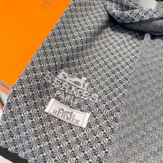 HERMES Only one item available! VIP Customer Sale 2023FW Scarf HERMES Only one item available! VIP Customer Sale 2023FW Scarf