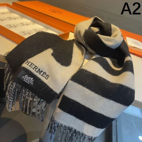 HERMES New 2023FW scarf from the Autumn/Winter collection HERMES New 2023FW scarf from the Autumn/Winter collection