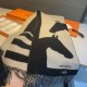 HERMES New 2023FW scarf from the Autumn/Winter collection HERMES New 2023FW scarf from the Autumn/Winter collection