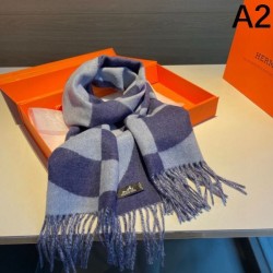 HERMES 2023FW Scarf for elegant casual coordination