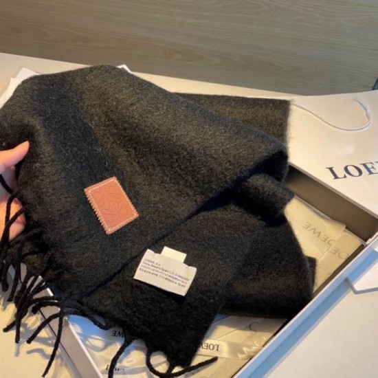 2023FW Muffler LOEWE Very wintery item 2023FW Muffler LOEWE Very wintery item