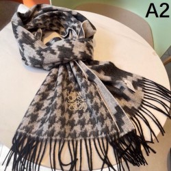 LOEWE Style for winter 2023FW Scarf