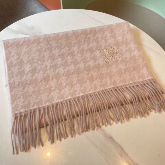 LOEWE Style for winter 2023FW Scarf LOEWE Style for winter 2023FW Scarf