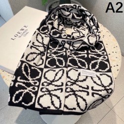 LOEWE 2023FW scarf, a new winter item that is sure to be a hit this season