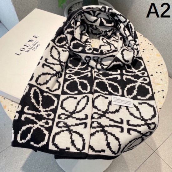 LOEWE 2023FW scarf, a new winter item that is sure to be a hit this season LOEWE 2023FW scarf, a new winter item that is sure to be a hit this season