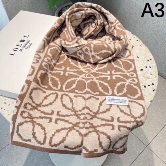 LOEWE 2023FW scarf, a new winter item that is sure to be a hit this season LOEWE 2023FW scarf, a new winter item that is sure to be a hit this season