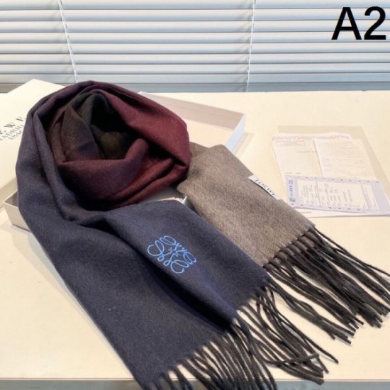 LOEWE This winter's essential item 2023FW scarf LOEWE This winter's essential item 2023FW scarf