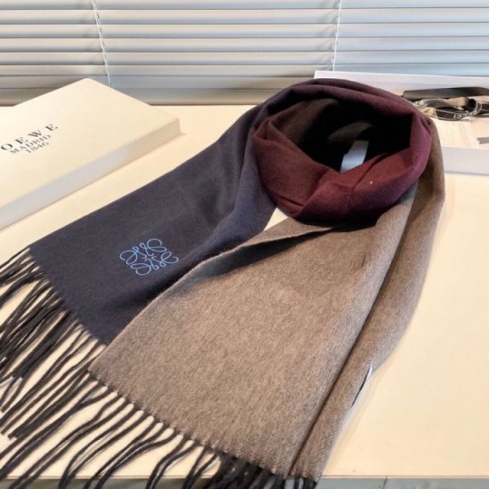 LOEWE This winter's essential item 2023FW scarf LOEWE This winter's essential item 2023FW scarf