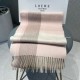 LOEWE 2023FW scarf that is useful during the change of seasons LOEWE 2023FW scarf that is useful during the change of seasons