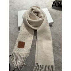 LOEWE Eye-catching style this winter 2023FW scarf