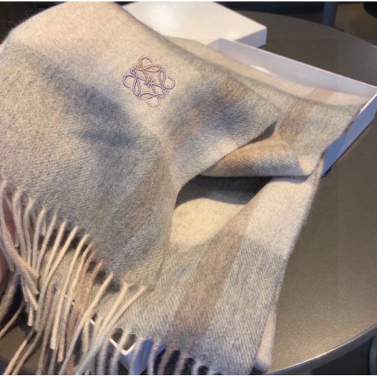 LOEWE Overseas customers limited advance sale 2023FW scarf LOEWE Overseas customers limited advance sale 2023FW scarf
