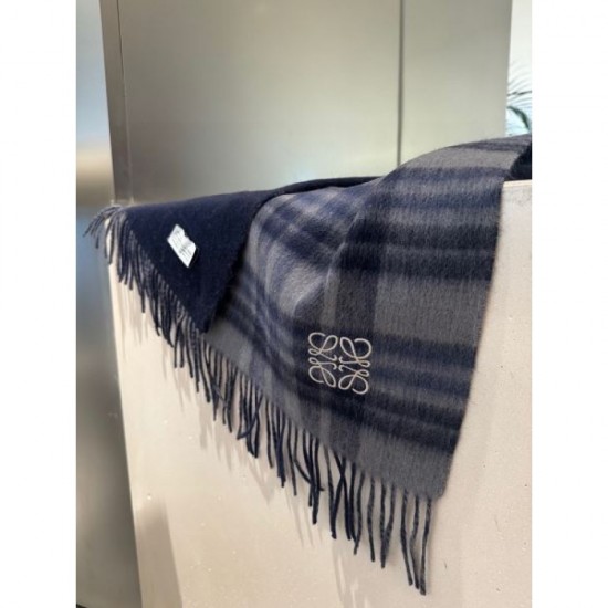 LOEWE New winter 2023FW scarf that will be loved by many users LOEWE New winter 2023FW scarf that will be loved by many users