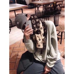2023FW Muffler LOUIS VUITTON Louis Vuitton Very Bargain