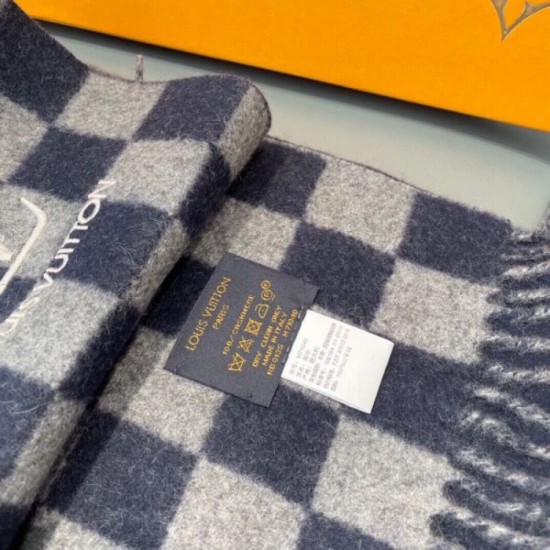 LOUIS VUITTON 2023FW scarf that goes surprisingly well with you LOUIS VUITTON 2023FW scarf that goes surprisingly well with you