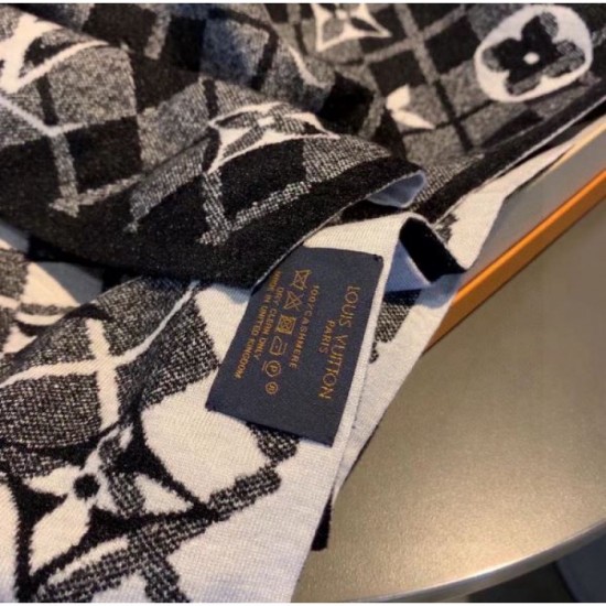 LOUIS VUITTON This season's best new item 2023FW Scarf LOUIS VUITTON This season's best new item 2023FW Scarf