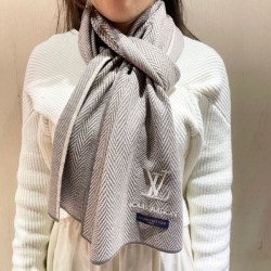 LOUIS VUITTON Perfectly compatible combination 2023FW Scarf