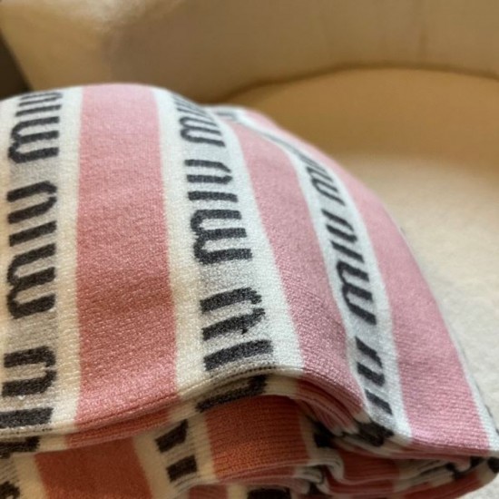 2023FW Muffler MIU MIU Miu Miu Super stylish and popular 2023FW Muffler MIU MIU Miu Miu Super stylish and popular