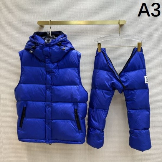 2023FW Down Jacket BURBERRY Burberry Autumn/Winter Latest Works Are Sure to Sold Out 2023FW Down Jacket BURBERRY Burberry Autumn/Winter Latest Works Are Sure to Sold Out
