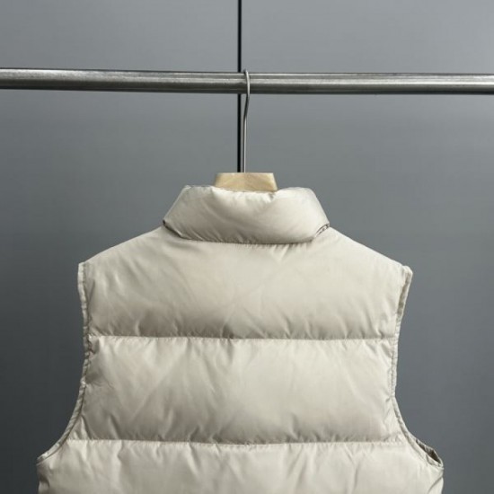 2023FW Down Jacket CELINE Item also featured in Celine magazine 2023FW Down Jacket CELINE Item also featured in Celine magazine