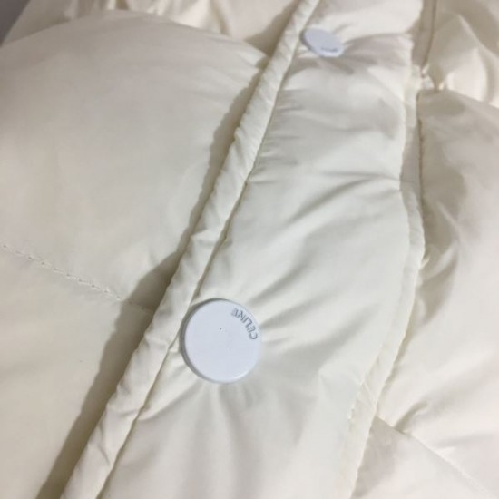 2023FW CELINE Celine Highly regarded fall/winter new item Cotton insert 2023FW CELINE Celine Highly regarded fall/winter new item Cotton insert