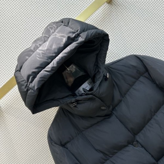 2023FW Down Jacket DIOR Item also featured in Dior magazine 2023FW Down Jacket DIOR Item also featured in Dior magazine
