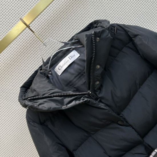 2023FW Down Jacket DIOR Item also featured in Dior magazine 2023FW Down Jacket DIOR Item also featured in Dior magazine