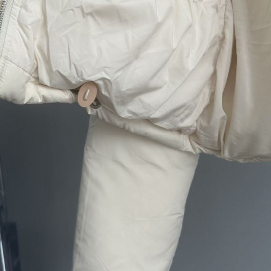 2023FW Down Jacket LOEWE Full of fashion sense 2023FW Down Jacket LOEWE Full of fashion sense