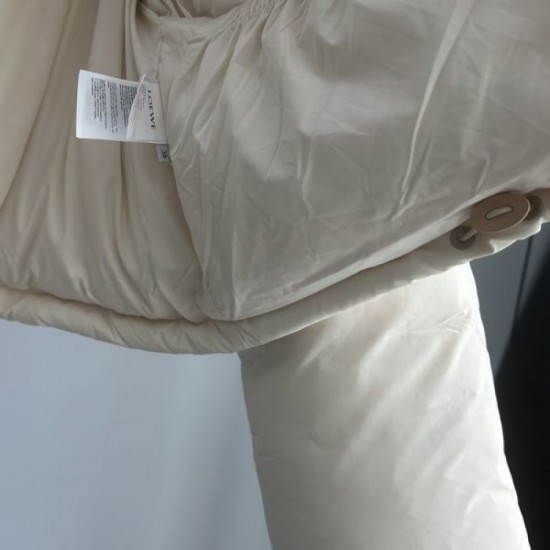 2023FW Down Jacket LOEWE Full of fashion sense 2023FW Down Jacket LOEWE Full of fashion sense