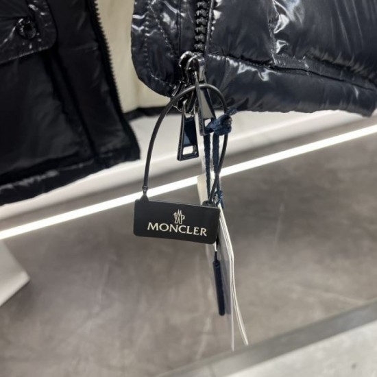 2023FW Down Jacket MONCLER Moncler Love at First Sight 2023FW Down Jacket MONCLER Moncler Love at First Sight