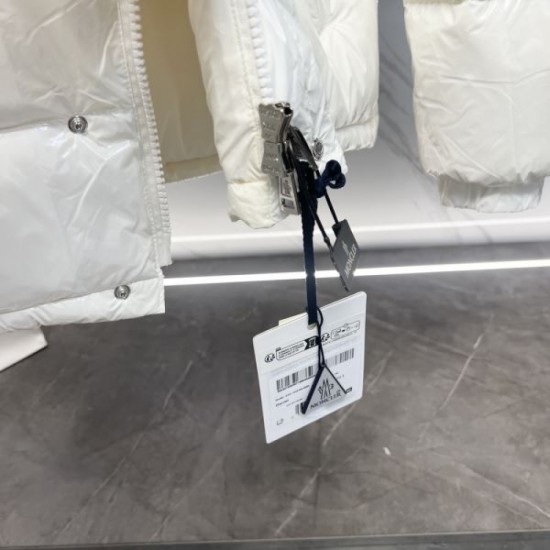 2023FW MONCLER Moncler down jacket gorgeous atmosphere 2023FW MONCLER Moncler down jacket gorgeous atmosphere