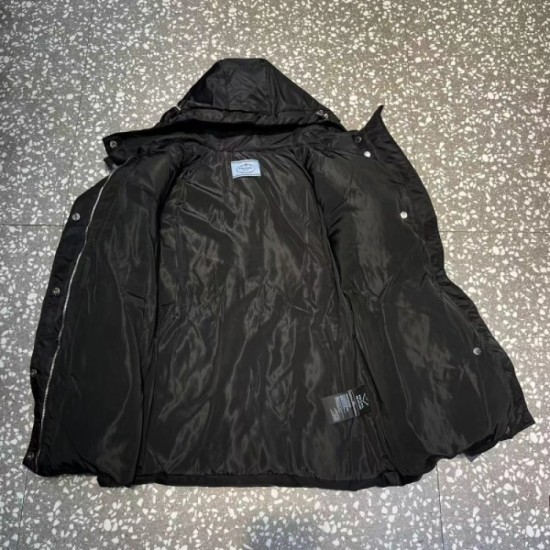 2023FW down jacket PRADA Prada favorite style of this winter 2023FW down jacket PRADA Prada favorite style of this winter