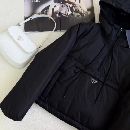 2023FW down jacket PRADA Prada trend coordination 2023FW down jacket PRADA Prada trend coordination