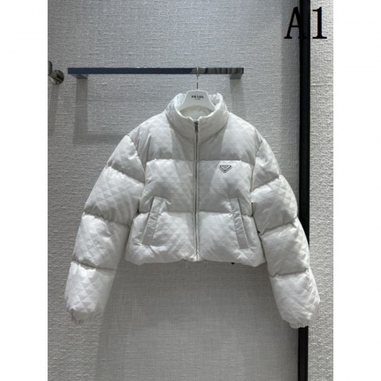 2023FW Down Jacket PRADA Fashionable half a step ahead 2023FW Down Jacket PRADA Fashionable half a step ahead