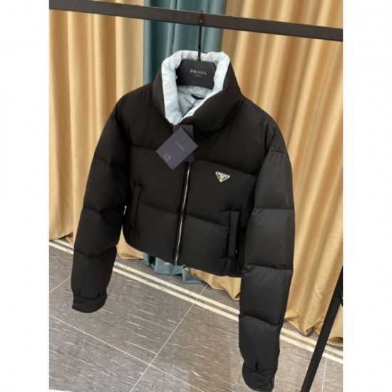 2023FW Down Jacket PRADA Prada New Autumn/Winter Product that boasts tremendous support 2023FW Down Jacket PRADA Prada New Autumn/Winter Product that boasts tremendous support