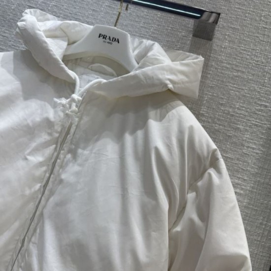 2023FW PRADA Prada Down jacket that goes well and is definitely recommended 2023FW PRADA Prada Down jacket that goes well and is definitely recommended
