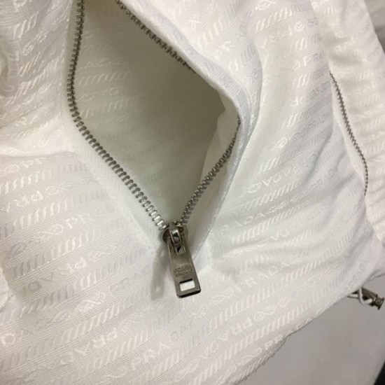 2023FW PRADA Prada is sure to be the latest trend Cotton insert 2023FW PRADA Prada is sure to be the latest trend Cotton insert