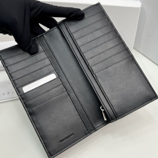 2023SS CELINE Celine A long wallet you should have this summer 2023SS CELINE Celine A long wallet you should have this summer