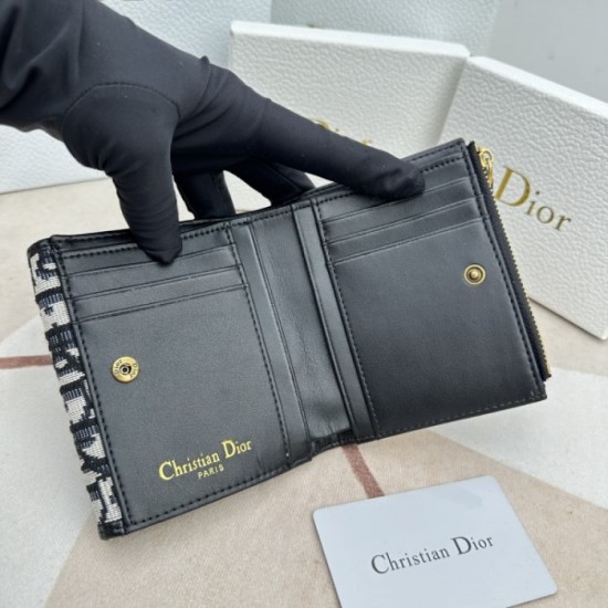 2023SS DIOR Dior Cumulative total sales No. 1! Bi-fold wallet 2023SS DIOR Dior Cumulative total sales No. 1! Bi-fold wallet