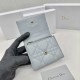 2023FW DIOR Tri-fold wallet, a popular item in both magazines and the city 2023FW DIOR Tri-fold wallet, a popular item in both magazines and the city