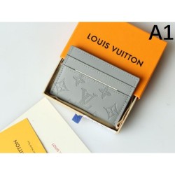 2023FW LOUIS VUITTON Card case that expresses individuality