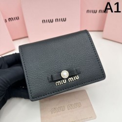 2023FW MIU MIU Miu Miu classic popular latest bi-fold wallet