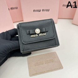 2023FW MIU MIU Miu Miu trendy tri-fold wallet