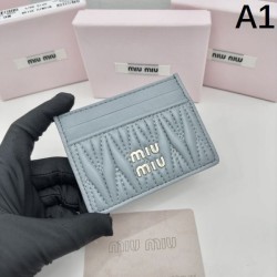 2023FW MIU MIU Miu Miu long lasting card case