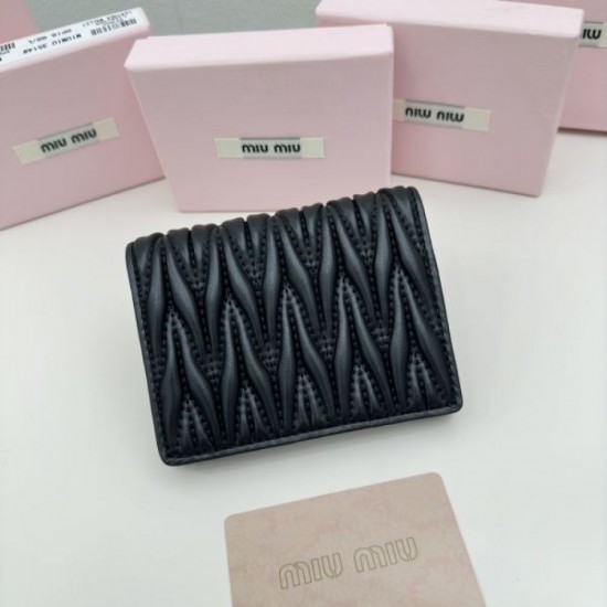 2023FW MIU MIU Miu Miu Adult-like texture bi-fold wallet 2023FW MIU MIU Miu Miu Adult-like texture bi-fold wallet