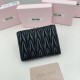 2023FW MIU MIU Miu Miu Adult-like texture bi-fold wallet 2023FW MIU MIU Miu Miu Adult-like texture bi-fold wallet