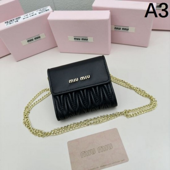 2023FW MIU MIU Miu Miu overwhelming approval rating coin bag 2023FW MIU MIU Miu Miu overwhelming approval rating coin bag